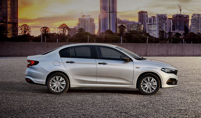 Fiat Tipo sedan délka